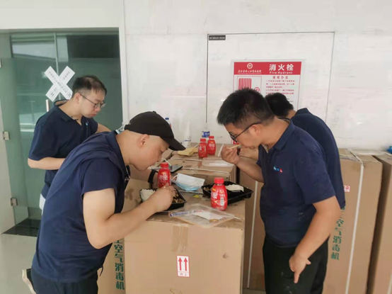 災(zāi)后重建眾志成城，恢復(fù)市政供電的第2天，核磁共振成功恢復(fù)運(yùn)行！(圖21)
